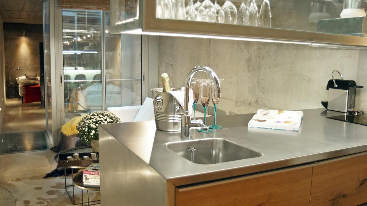 My Space Barcelona Pool City Center Εξωτερικό φωτογραφία